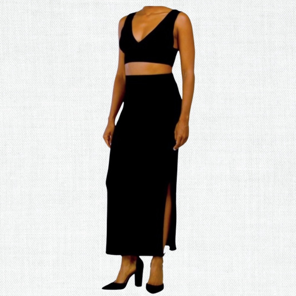 House of Harlow 2 Piece Set - Top & Skirt